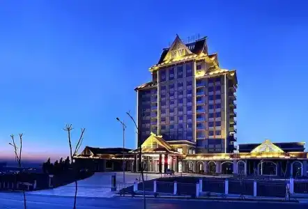 Maple Palace - 0