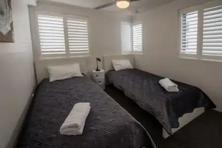 Centrepoint Holiday Apartments - 205