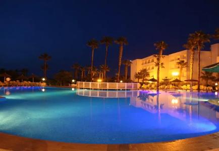 Club Tropicana & Spa - 4