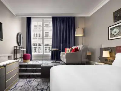 The Trafalgar St. James London, Curio Collection by Hilton - 48