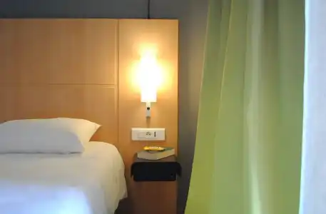 ibis Hyères Centre - 58