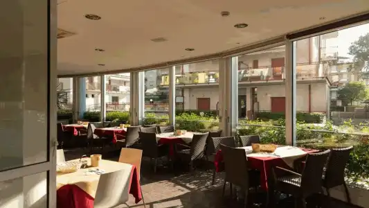 ApartSheila - 14