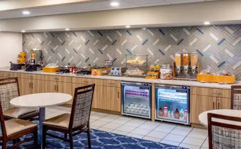 Hilton Garden Inn Lancaster - 7