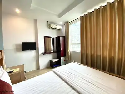 Mi Linh - 50
