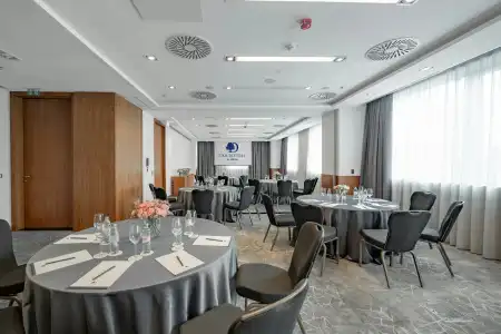 DoubleTree by Hilton Zagreb - 27