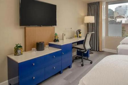 Staypineapple, Rose, Downtown Portland - 106