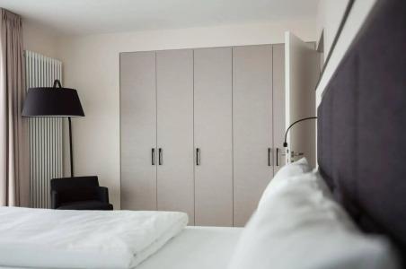 SUYTES Business Studios - 28