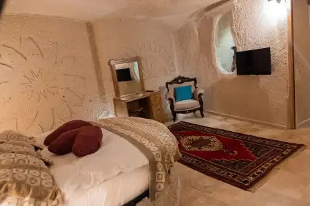 Sunset Cave - 206