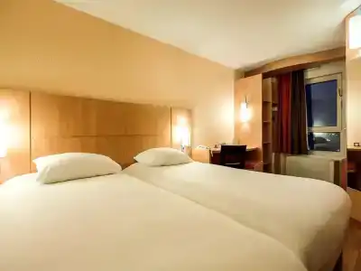 Ibis Clermont Ferrand A71 A75 La Meridienne - 42