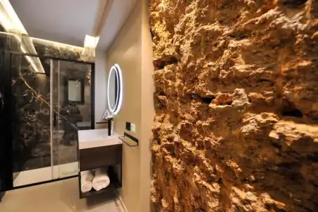 Emesh Boutique Suite - 93