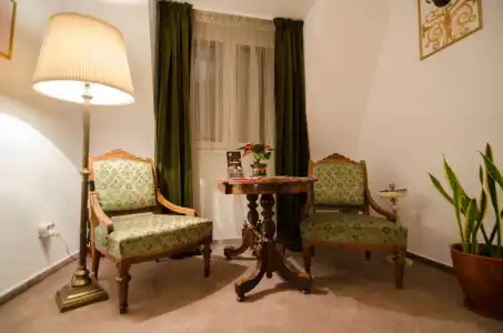 Boutique Monaco - 5