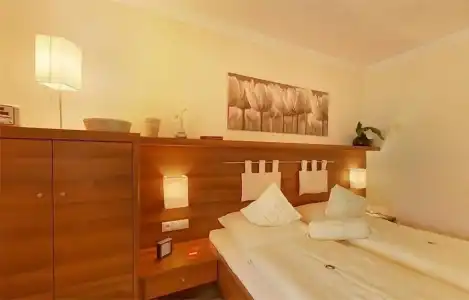 ApartChristine - 52