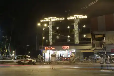 Kamran Residency - Near US Embassy - 15