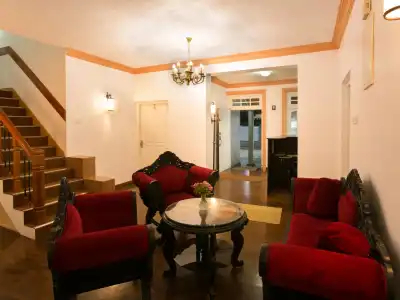 Camellia Lake Resort - 14