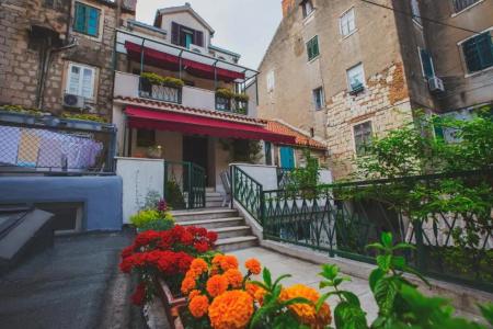 Guesthouse Fjaka - 37