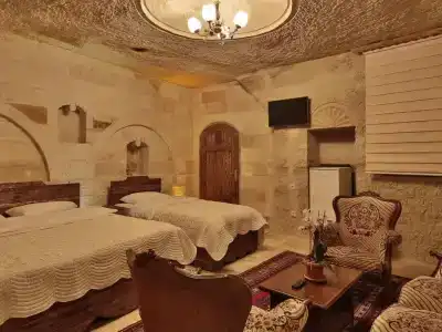 Family Cave Suite - 11