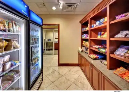 Hampton Inn & Suites Reno - 9