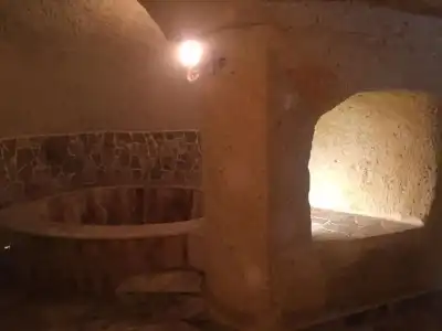 Oread Cave Suites - 114