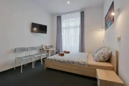 Hostel 70S - 103
