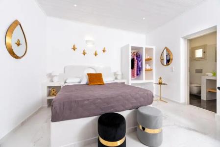 Petri Suites Santorini - 124