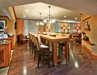 Hampton Inn by Hilton Bowling Green - 21