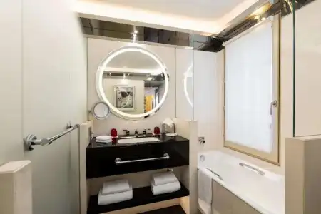 Hôtel Montaigne - 24