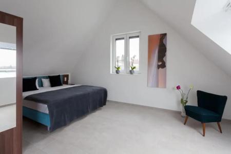 Amelie Chez Inez - 22