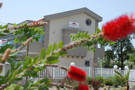 Dream Boutique Apartments - 10