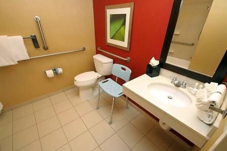 Courtyard Chesapeake Greenbrier - 48