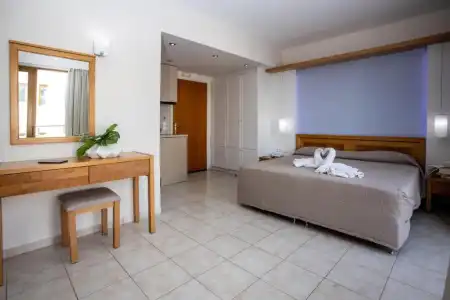 Mary & Mary Royal Suites - 89