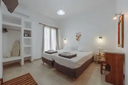 Pavlos Place - 147