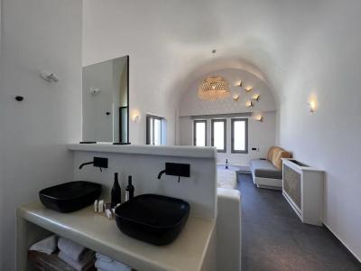 Elements Cozy Suites - 2