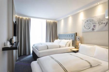 Premier Inn Freiburg City Süd - 40