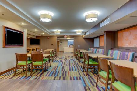 Fairfield Inn Burlington Williston - 20