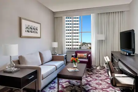 Courtyard by Marriott San Diego Downtown - 83