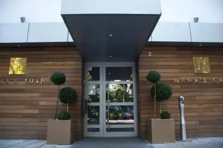 Mama's Design & Boutique - 0