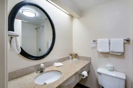 Red Roof Inn Laredo - 29