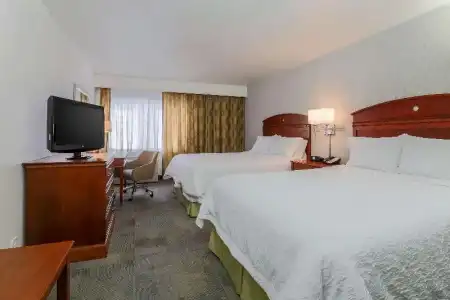 Hampton Inn Anchorage - 54