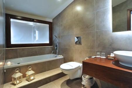 Fedriades Delphi - 211