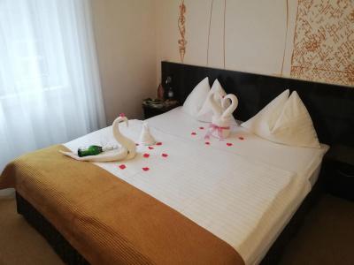 Alma Boutique-Hotel - 4
