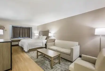 Red Roof Inn PLUS+ & Suites Savannah - I-95 - 56