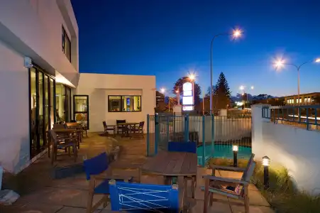 Best Western Ellerslie International - 25