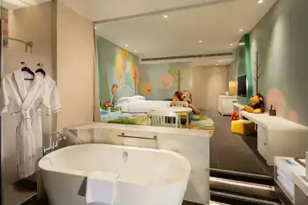 Hilton Sanya Yalong Bay Resort & Spa - 43