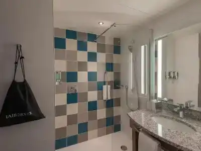 Hampton by Hilton Dusseldorf City Centre - 57
