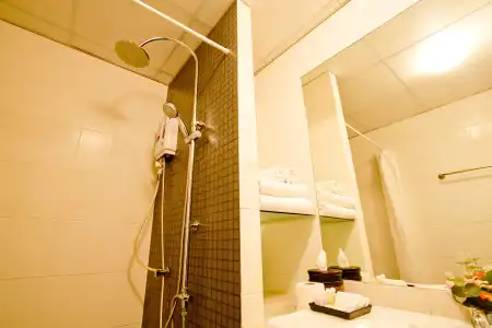 Sinsuvarn Airport Suite - 15