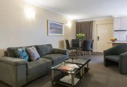 The Peninsula Riverside Serviced Apartments - 5