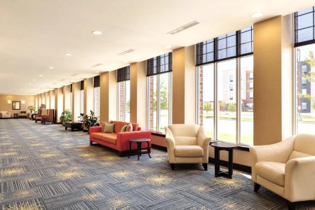 Hilton Garden Inn Fargo - 12