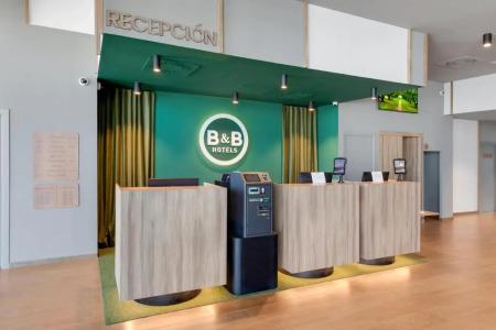 B&B Barcelona - 30