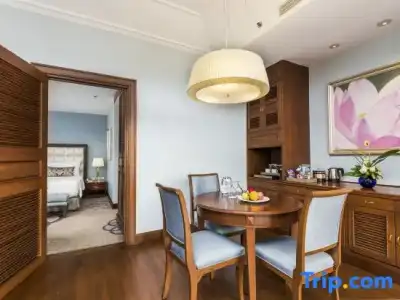 Chatrium Royal Lake Yangon - 286