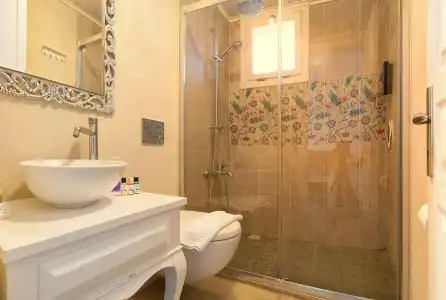 Derin Alaçatı - 7